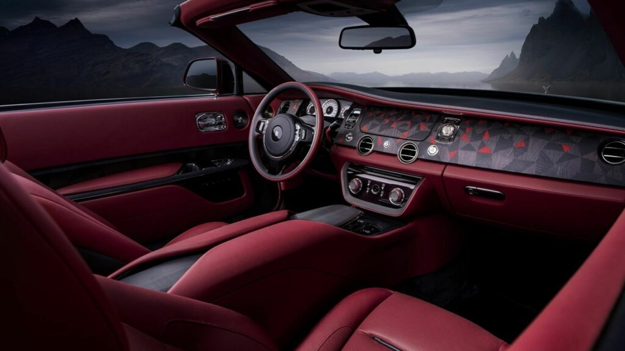 Rolls Royce показал один из самых дорогих автомобилей в мире